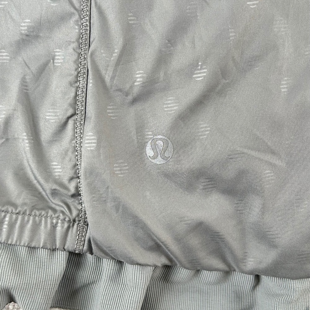 Lululemon Spring Fling Silver Polka Dot Lightweight Down Puffer Jacket Ruffle S - Picture 8 of 12